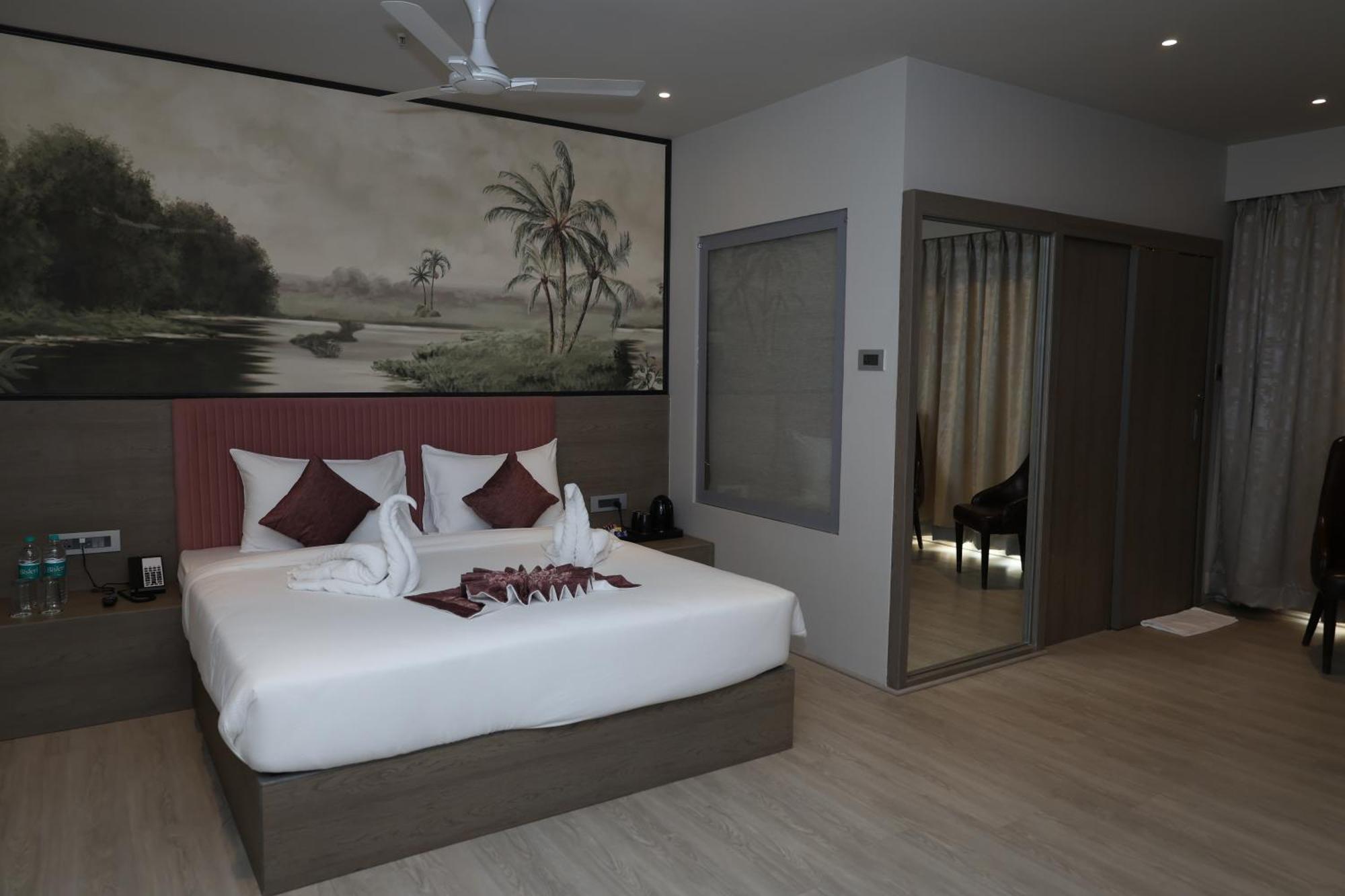 Afc Hotel Indore Exterior foto