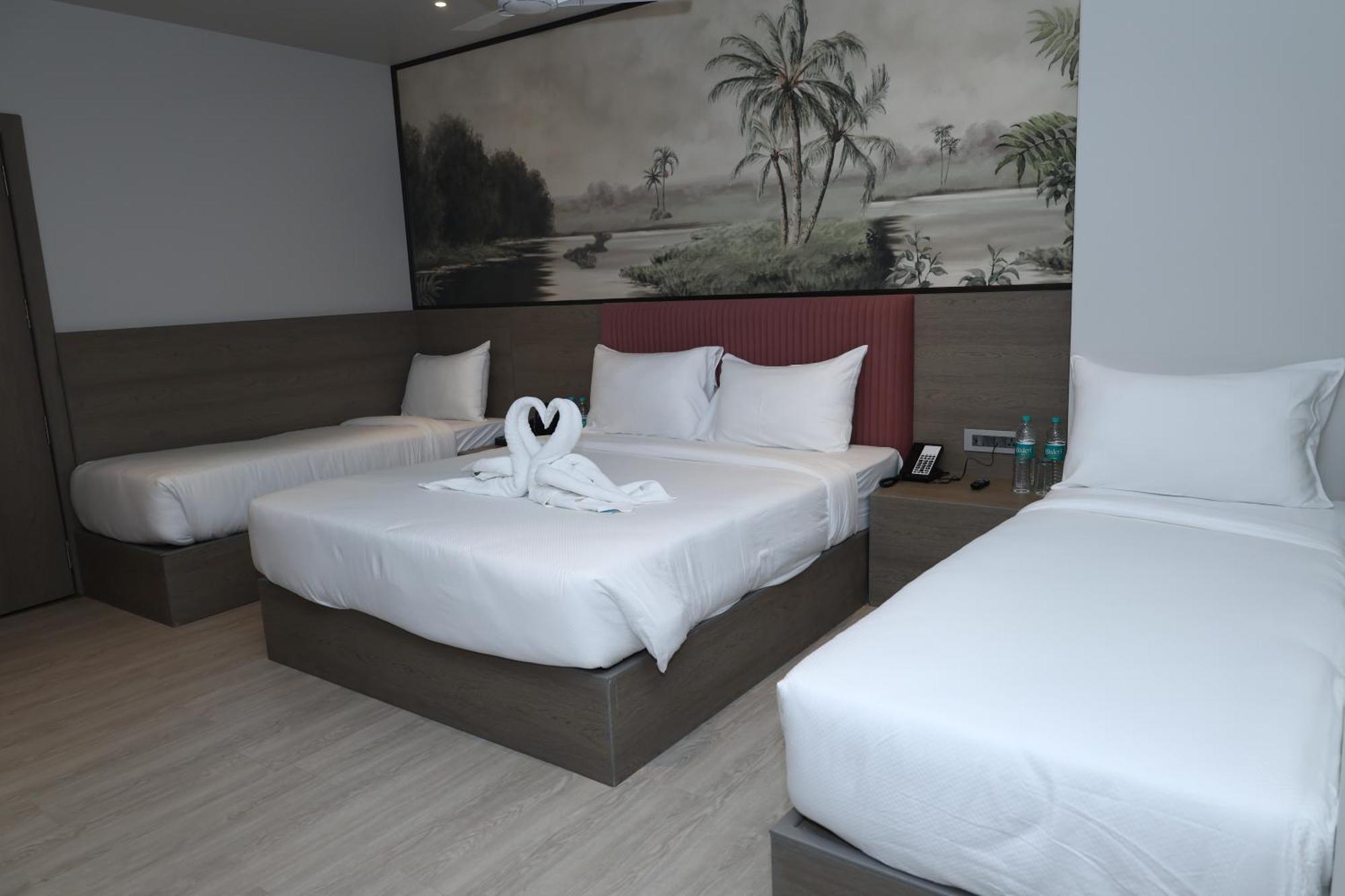Afc Hotel Indore Exterior foto